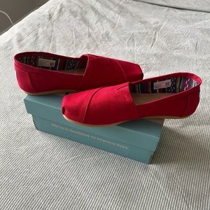 Toms